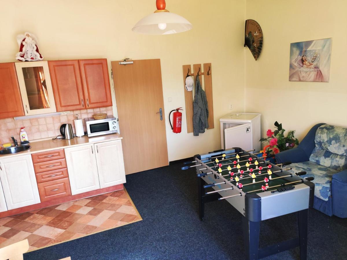 Penzion U Krtka Kraslice Exteriör bild